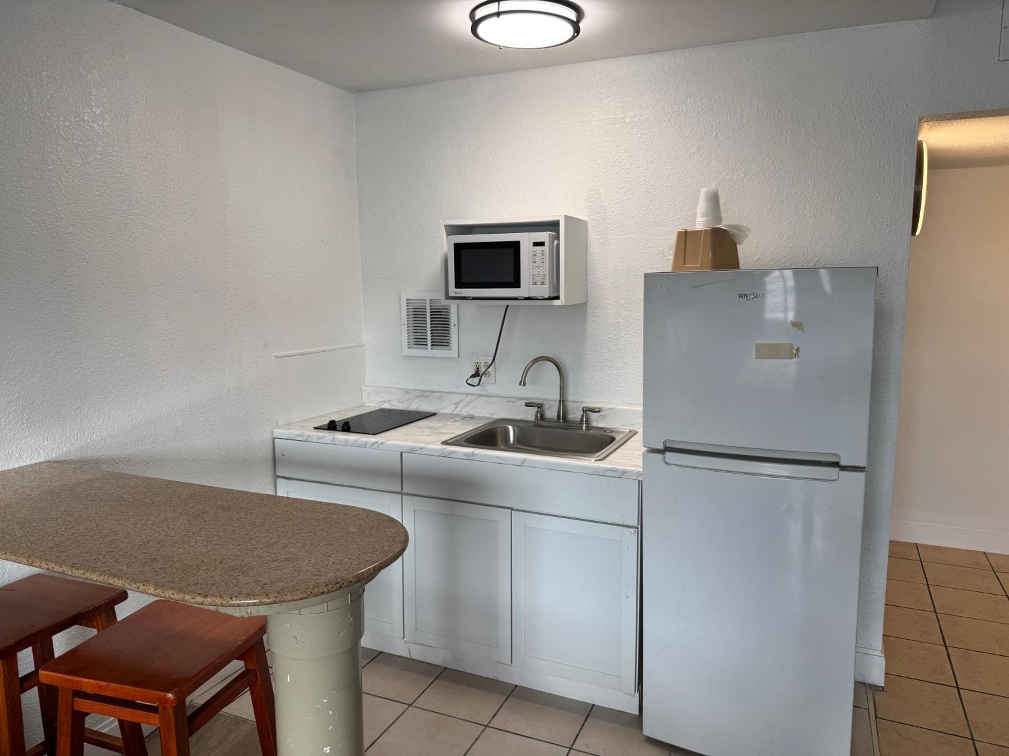 Belmont Inn & Suites Βιρτζίνια Μπιτς Εξωτερικό φωτογραφία
